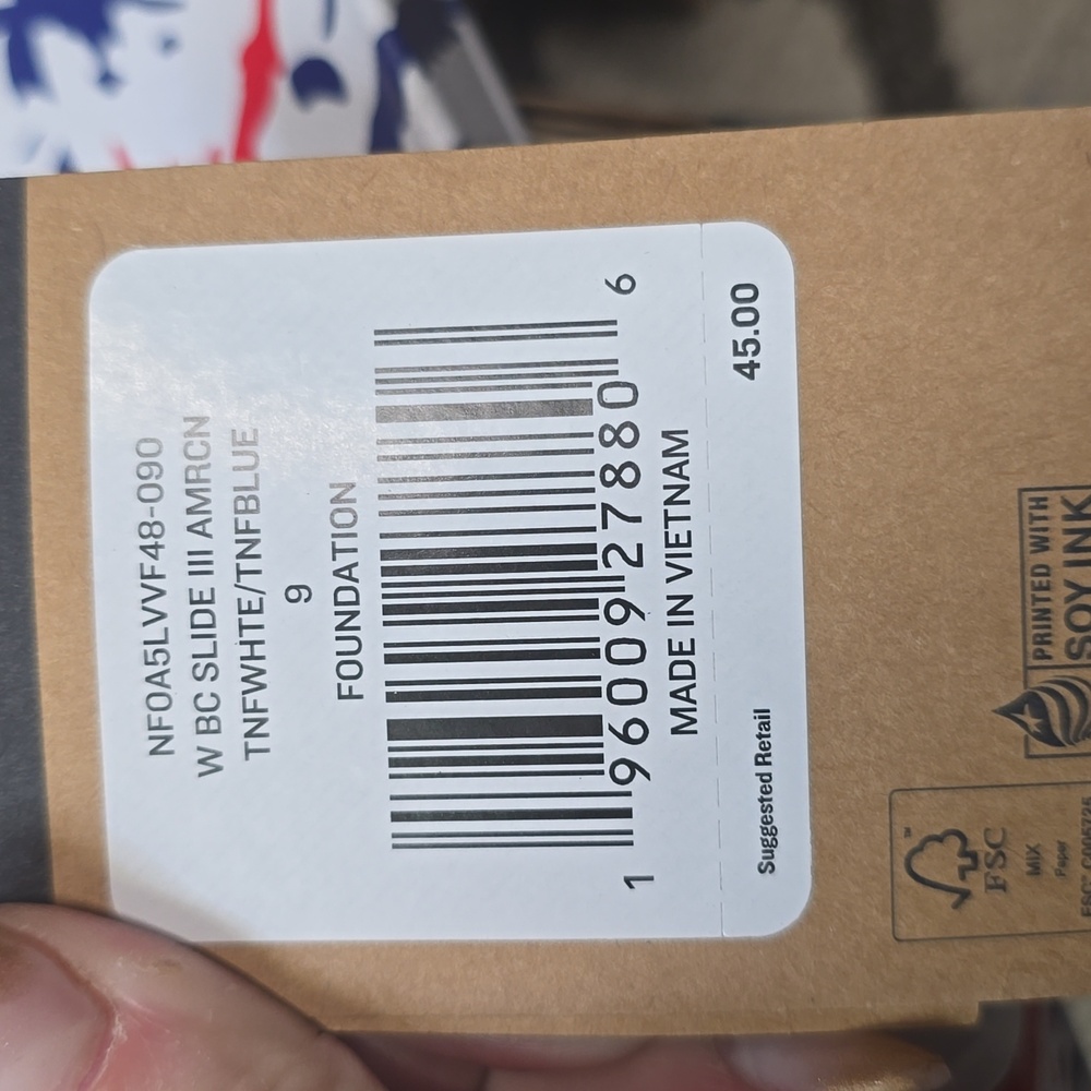 NIB The North Face Women’s Base Camp Slide III – Americana SIZE 9 - Picture 6 of 7